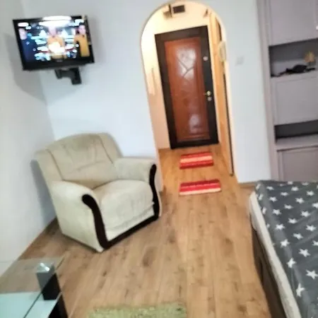 Regy Apartment Oradea Exterior photo